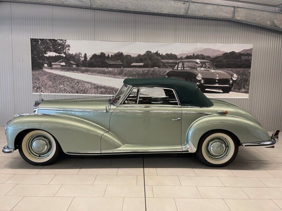 300-s-roadster-w188_3.jpg