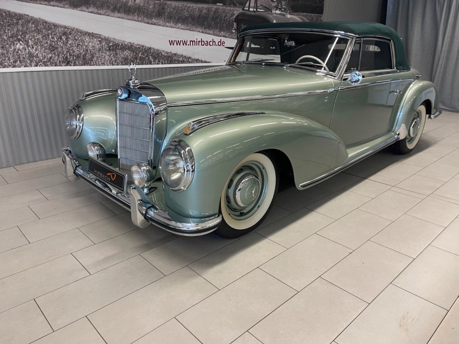 300-s-roadster-w188_4.jpg