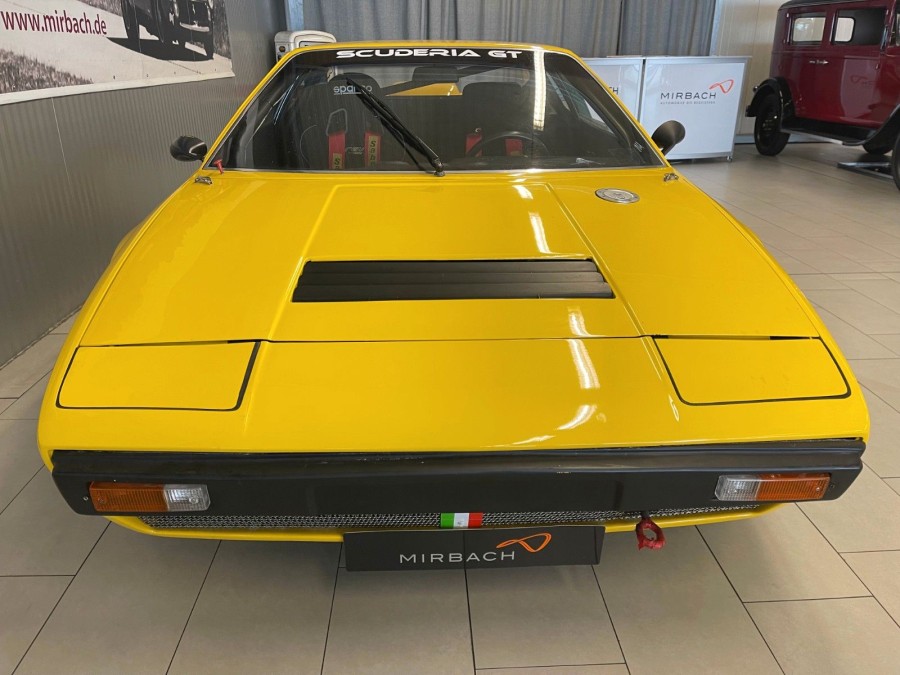 308-gt4-rennwagen_2.jpg