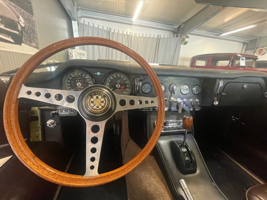 e-type-s-i-42-22-coupe-pale-primerose-yellow_11.jpg