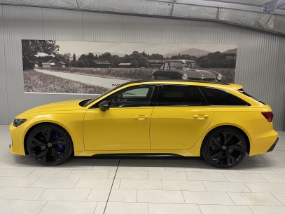 Audi RS6 Sport Avant performance 1.Hand  694km
