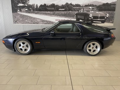 Porsche 928 GTS